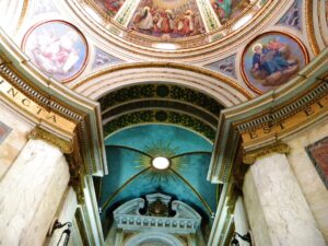 2048px-ISRAEL_-_Haiffa_-_Stella_Maris_Monastery-ID_is_4-4000-601_interior_2