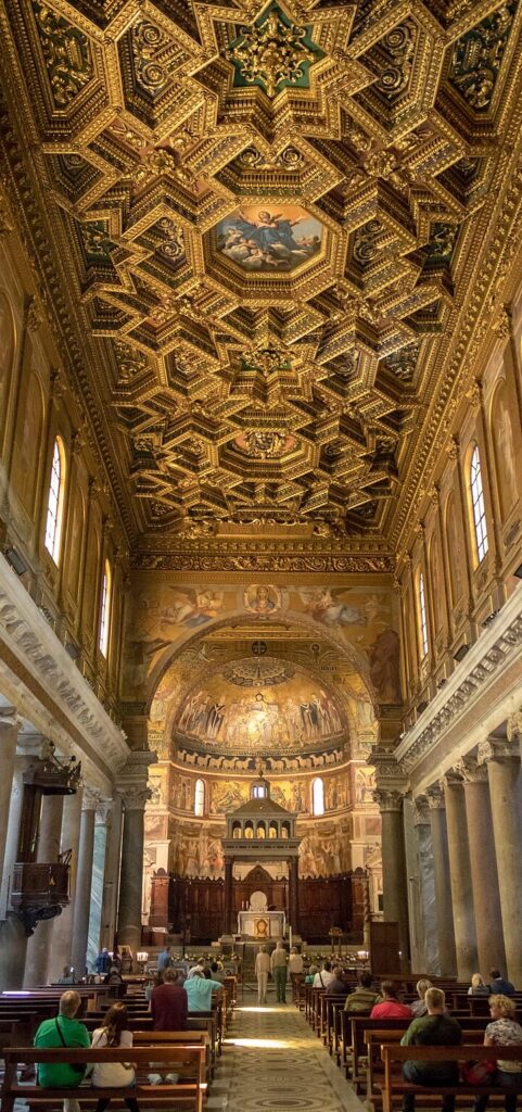 1024px-Basilica_di_Santa_Maria_in_Trastevere,_Rome_2