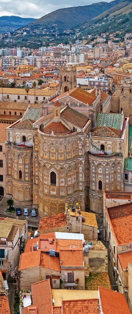 2048px-Monreale_Cathedral_0907